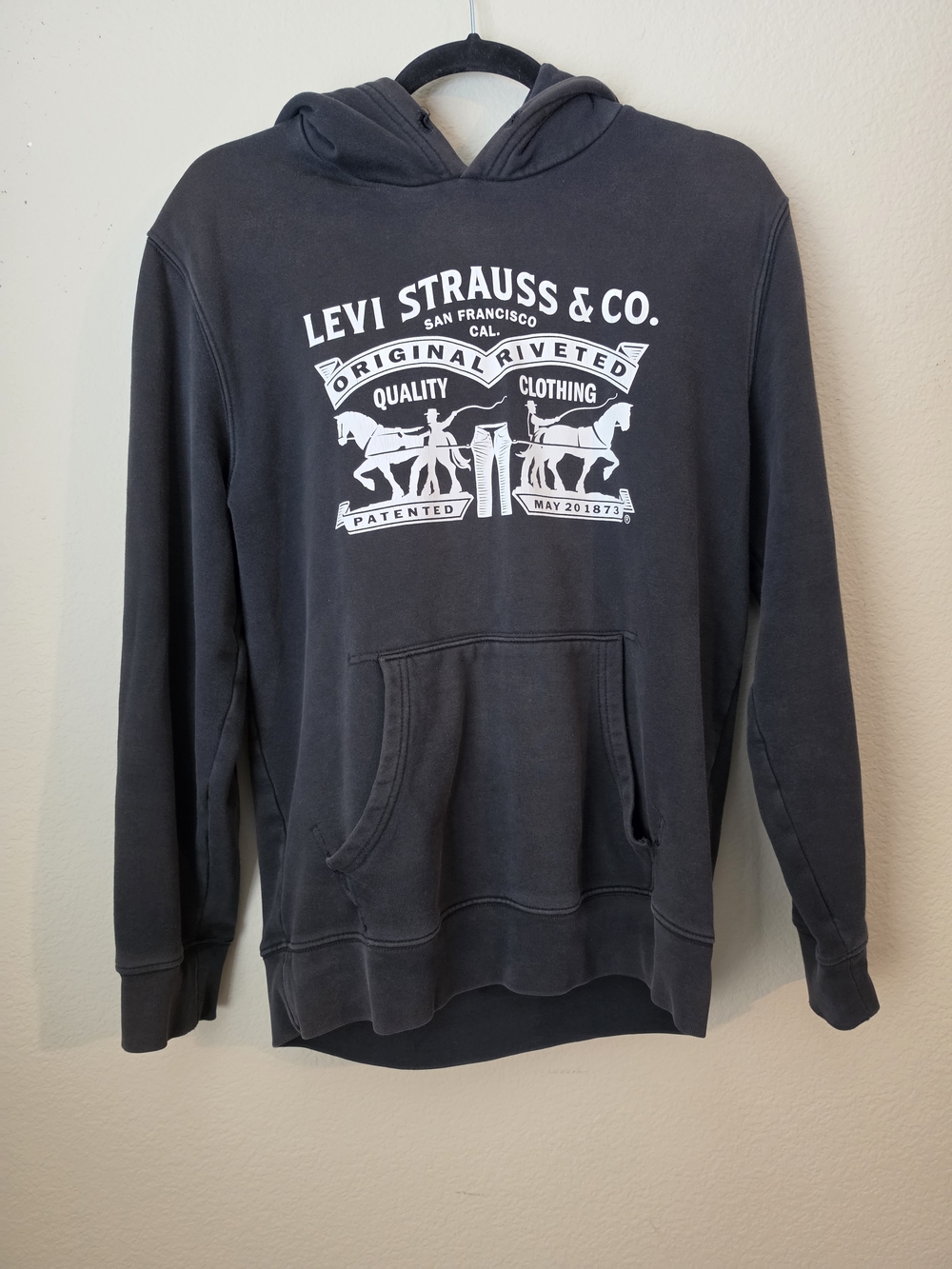 Vintage Levi Strauss & Co Black Graphic Horse Logo Hoodie | Mens S / Womens M